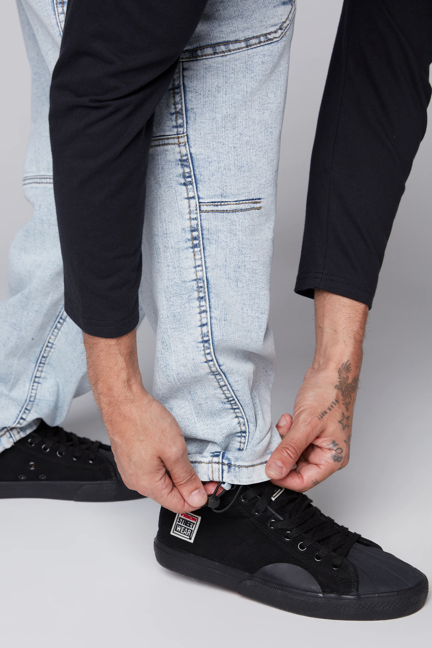 GELFAND - Loose Fit Cargo Pant with Adjustable Hems - Light Blue Denim - Image 6
