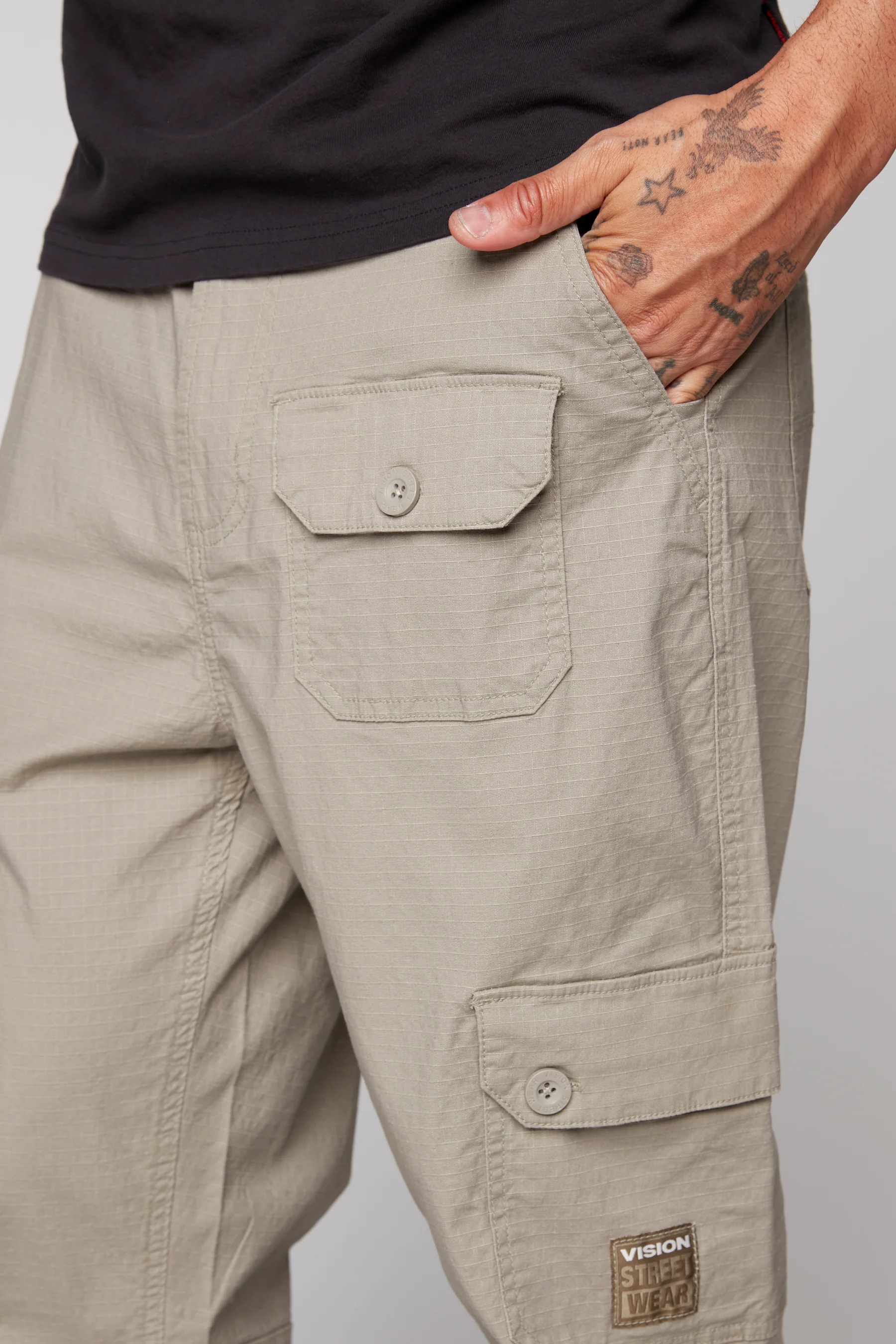 GELFAND - Loose Fit Cargo Pant with Adjustable Hems - Light Olive Ripstop - Image 4