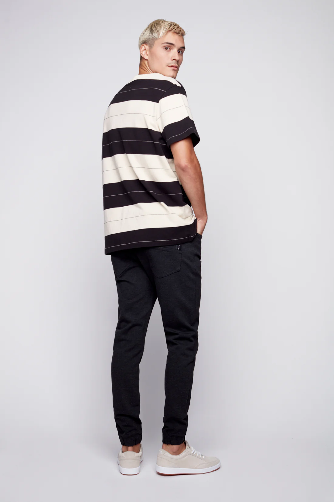 JAGGER - 5 Pocket Classic Knit Jogger - Charcoal Heather - Image 3