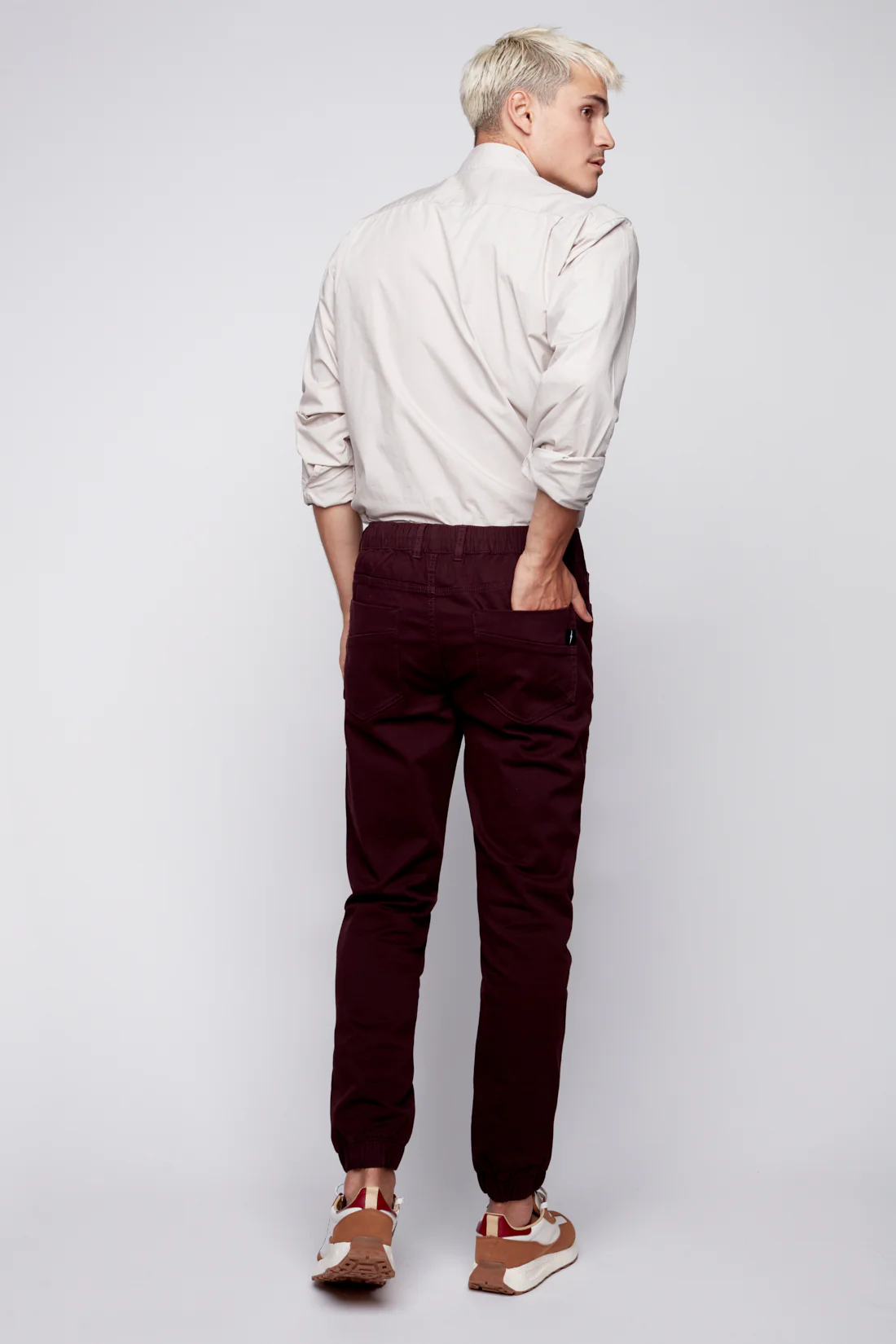 JAGGER - 5 Pocket Twill Classic Jogger - Wine - Image 2