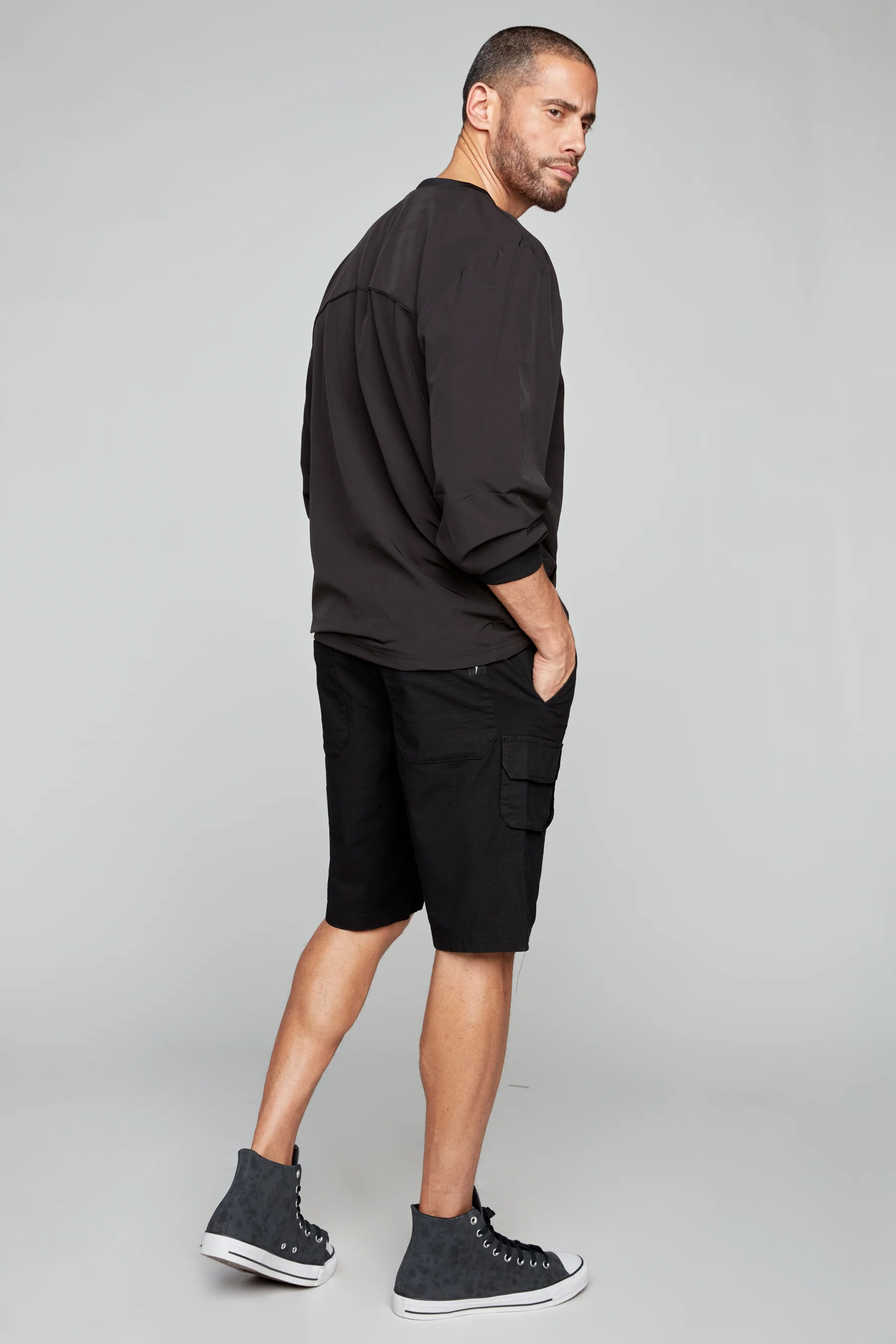 JUDE - Mens Multi Cargo Ripstop Shorts - Black - Image 2