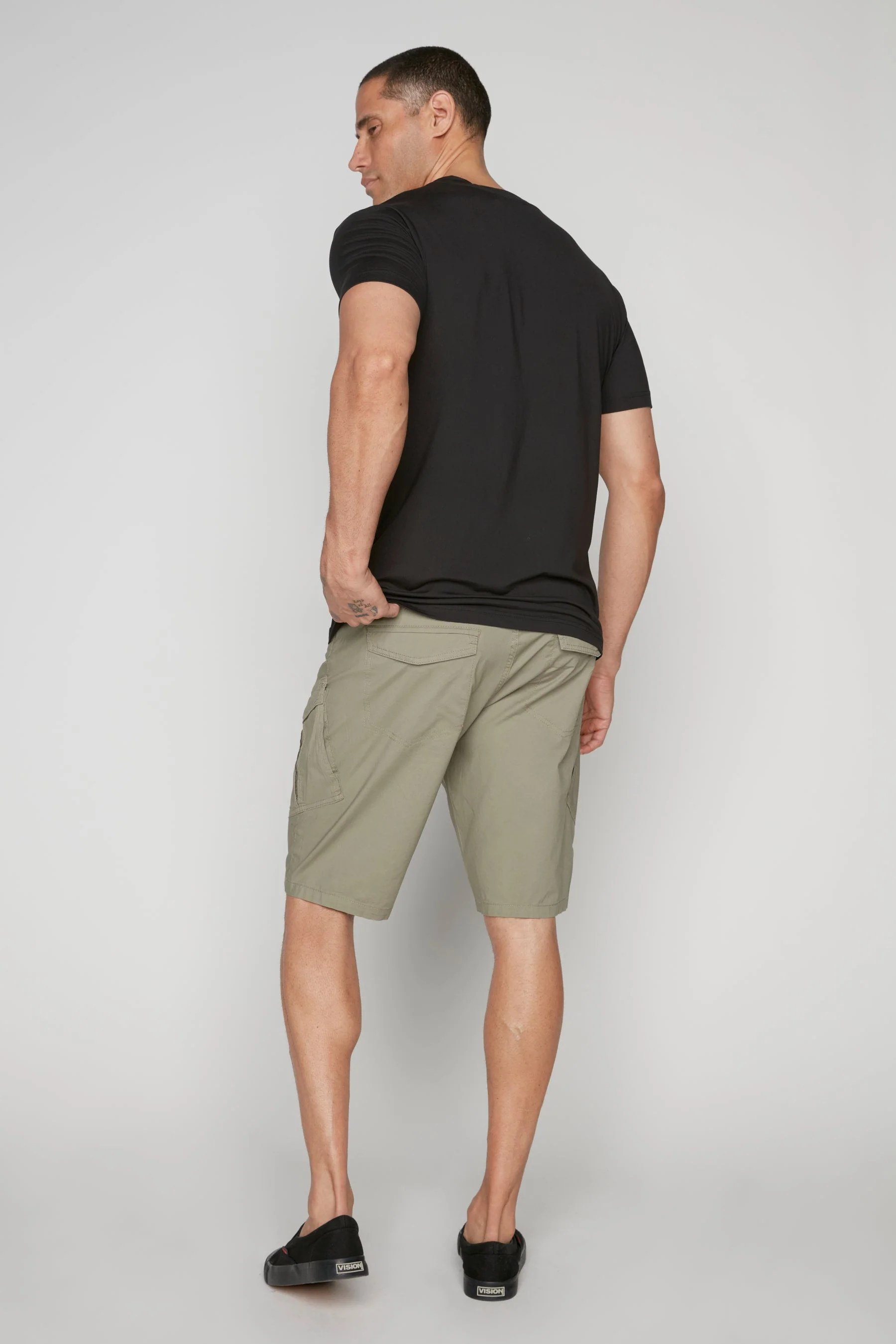 KRAVITZ - Mens 5-Pockets Pull-On Cargo Poplin Shorts - Light Olive - Image 2