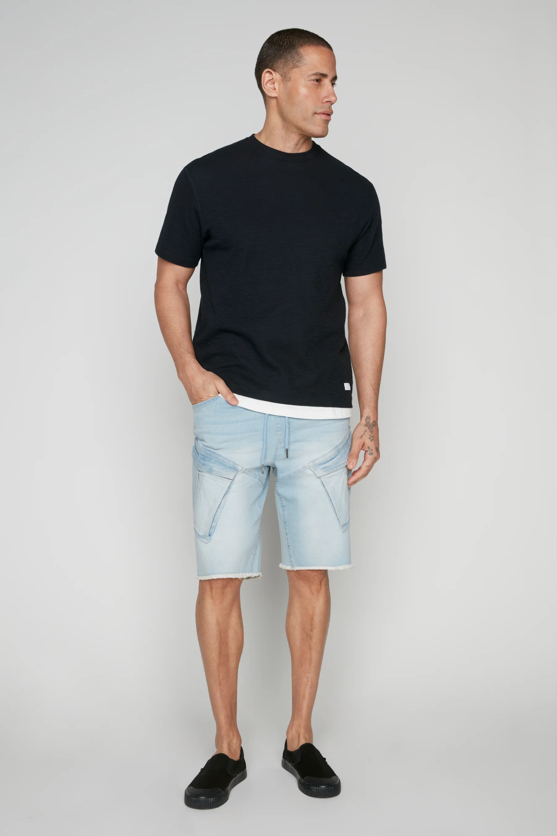 KRAVITZ - Mens Shorts With Bellowed Cargo pockets - Blue Bleach