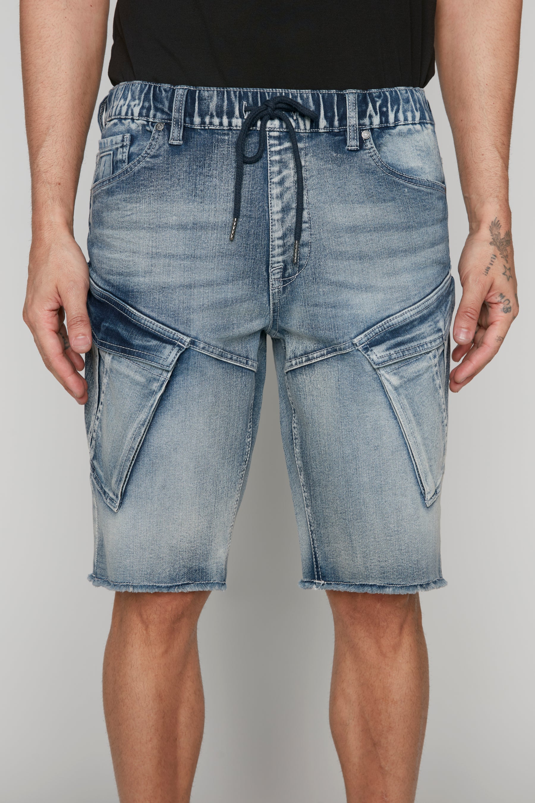 KRAVITZ - Mens Shorts With bellowed Cargo pockets - Vintage Light Blue Wash - Image 4