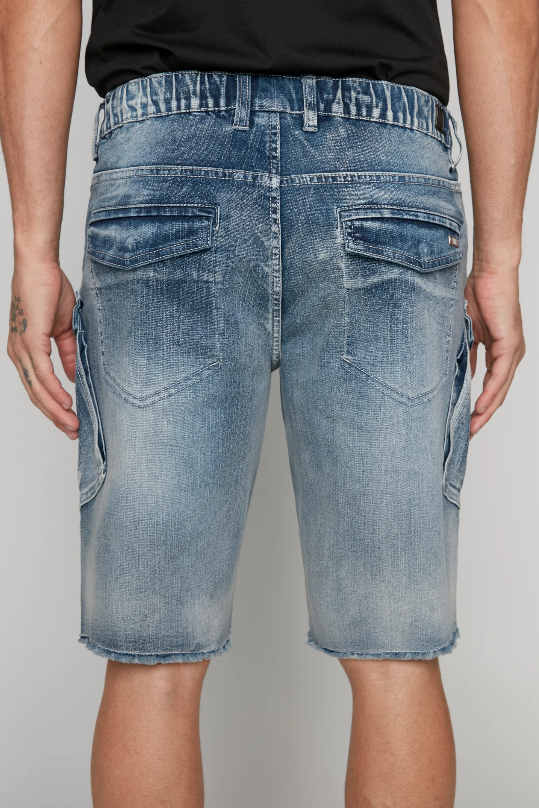 KRAVITZ - Mens Shorts With bellowed Cargo pockets - Vintage Light Blue Wash - Image 5