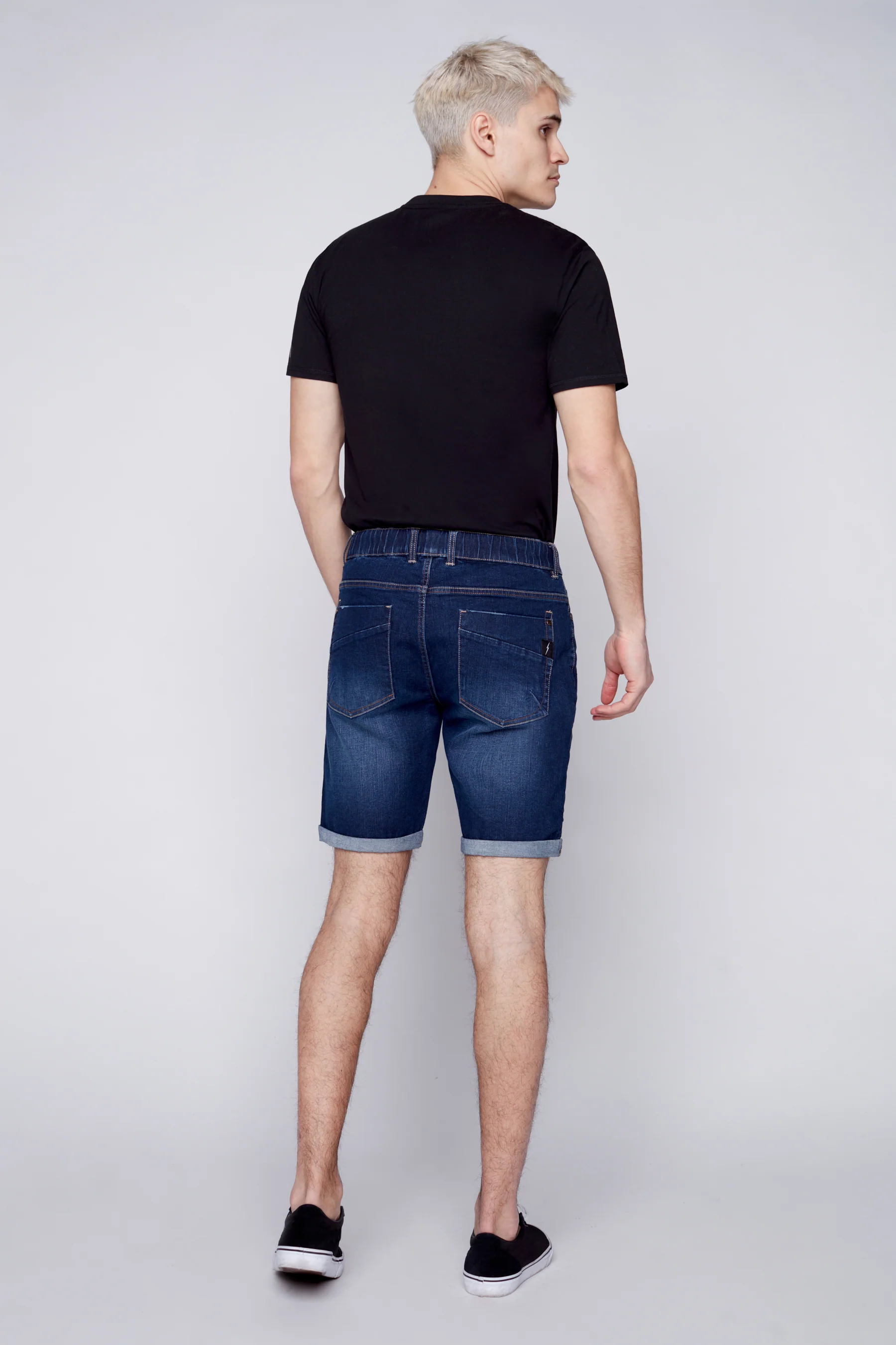 LENNON - Mens Rolled-Up Shorts - Dark Indigo Rinse - Image 4