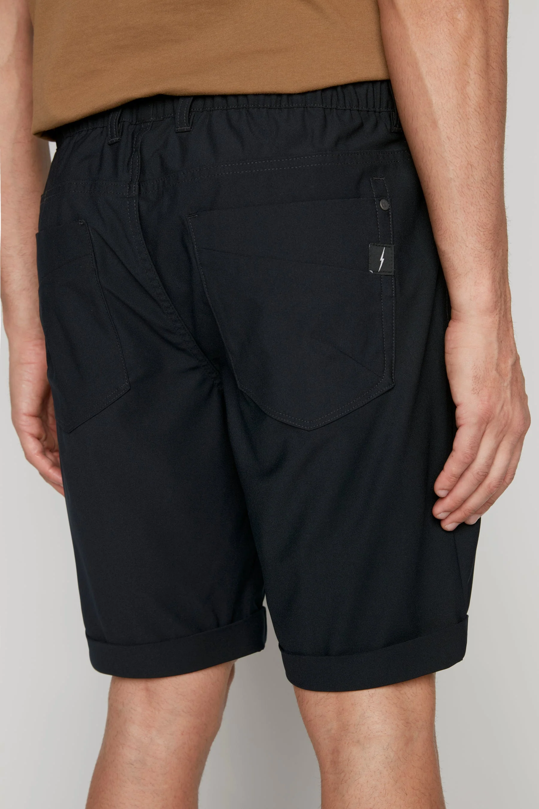 LENNON - Mens Rolled Up Shorts with Cool Stretch - Dark Navy - Image 5