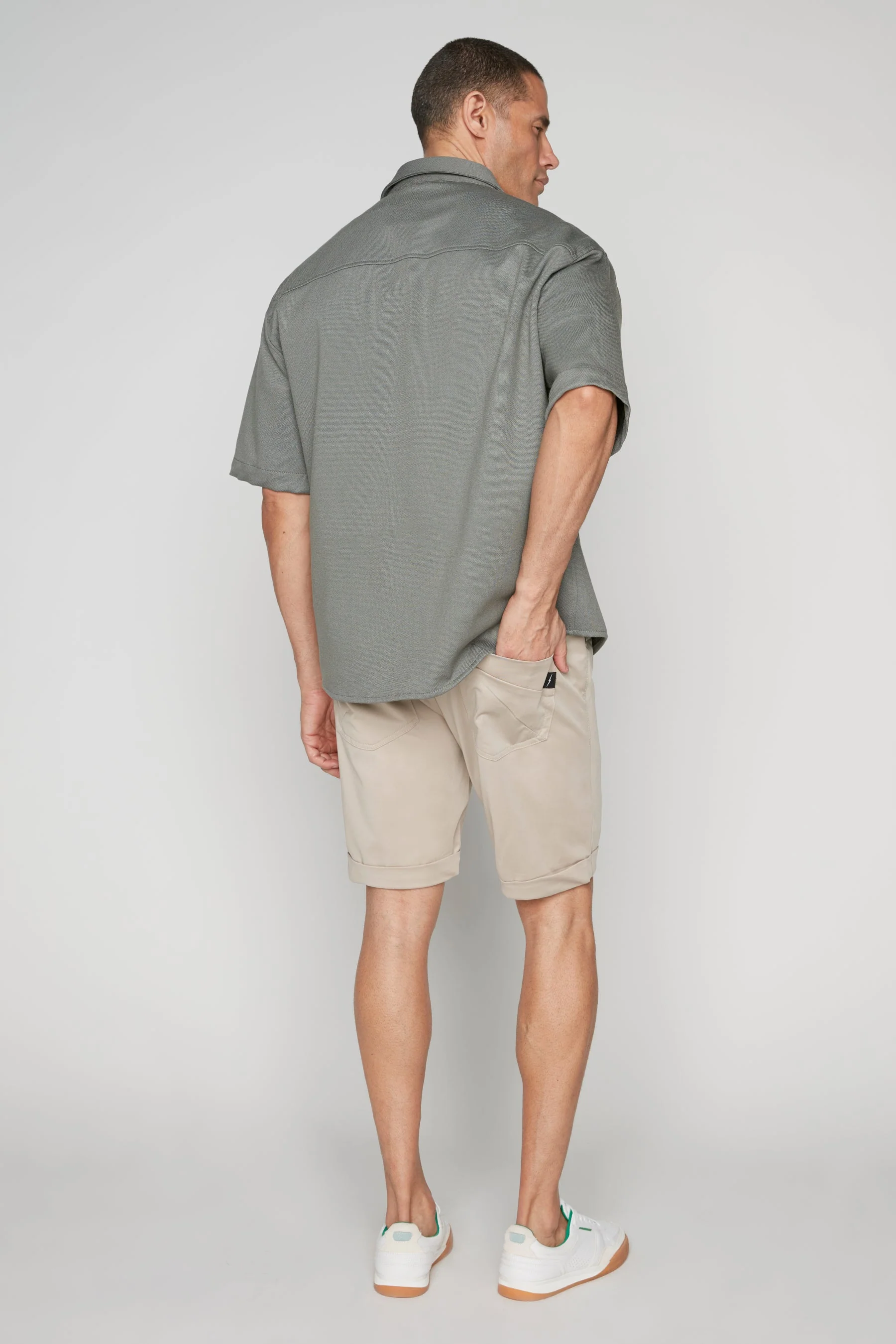 LENNON - Mens Rolled Up Shorts with Cool Stretch - Sage - Image 2