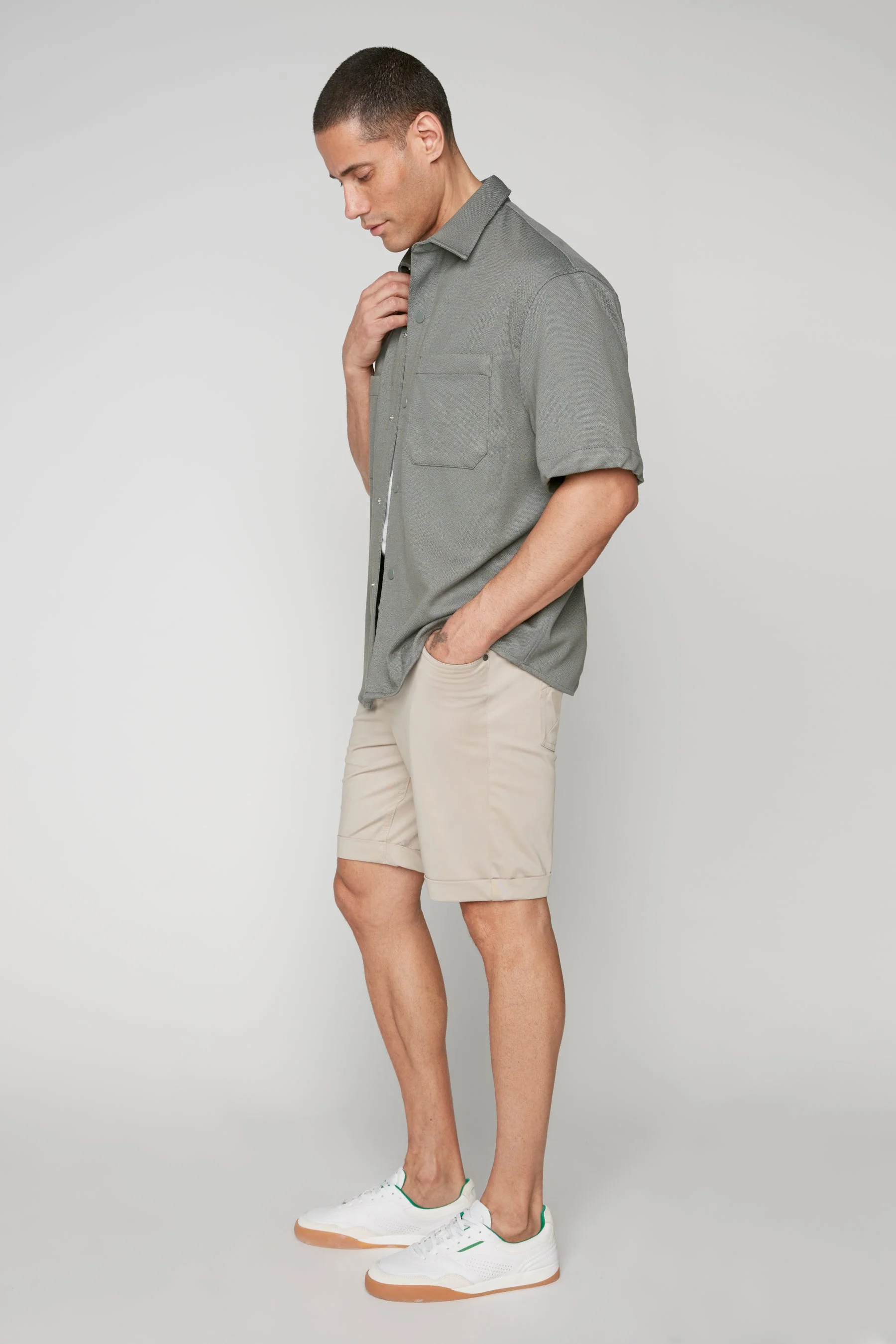 LENNON - Mens Rolled Up Shorts with Cool Stretch - Sage - Image 3