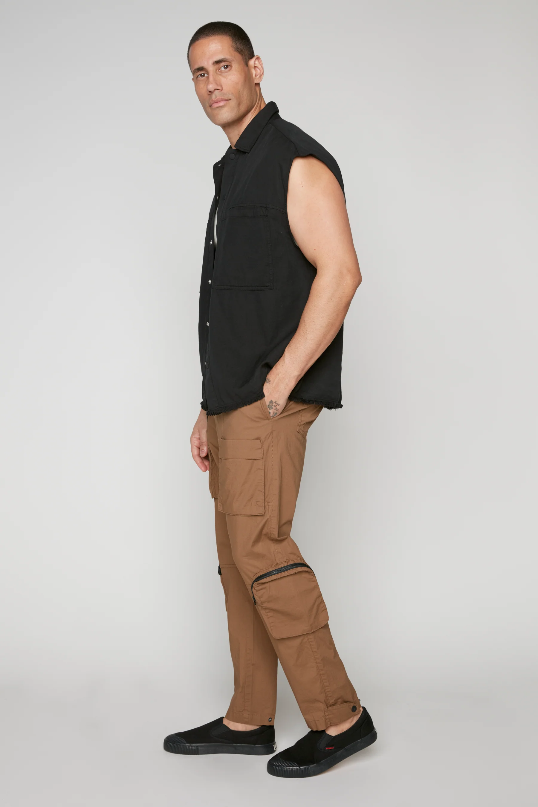 TRAVIS - Utility Cargo Stretch Poplin Pants with Adjustable Hem - Tobacco - Image 2